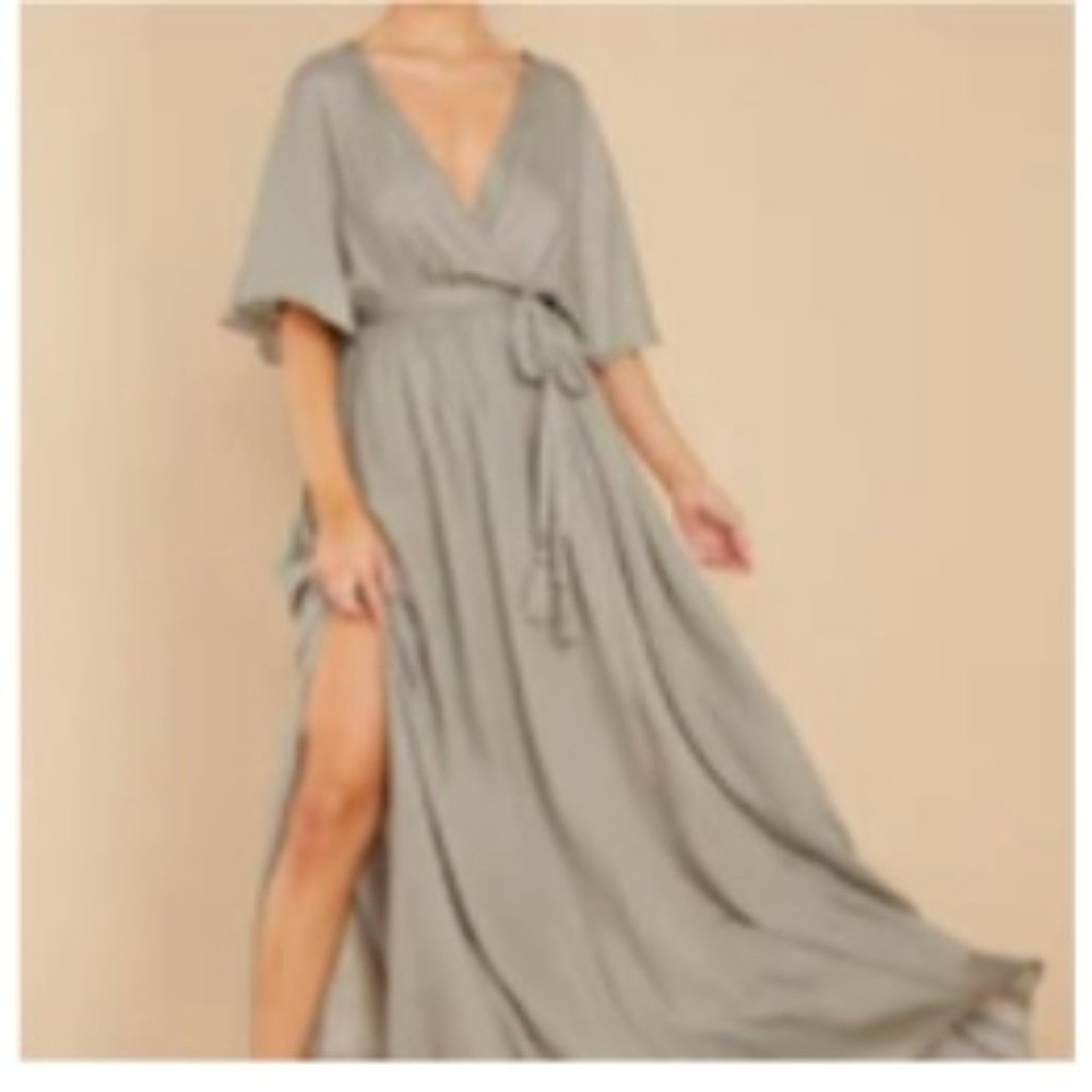 Cross My Heart Maxi Dress - Moss Green, size (Medium) by Mustard Seed NWT